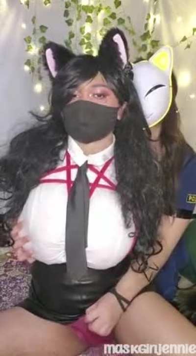 My girlfriend said she's sending this video to all her friends so they know whose really in charge! [M]