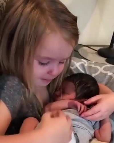 Her motherly instincts surely kicked in......