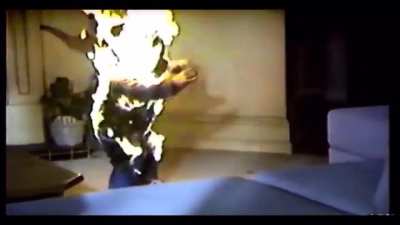 In Child’s Play (1988) Ed Gale was hired to play as Chucky for the fire scene as he was around 30% taller than the doll. This meant they created a living room stage that was 30% bigger and actually set him on fire.
