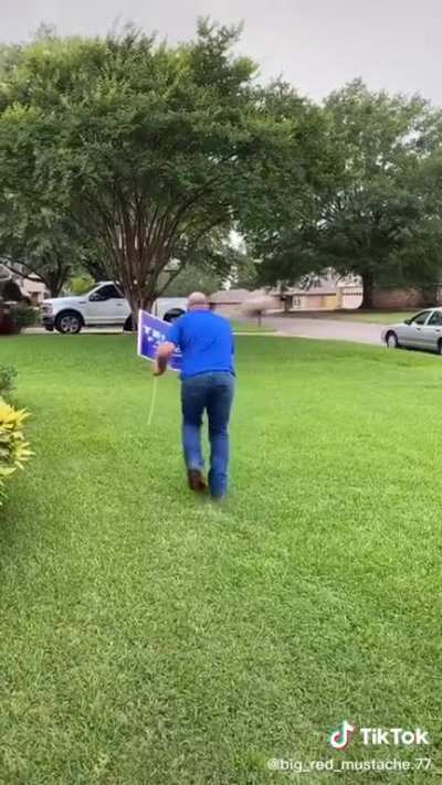 So much Merica Cringe.