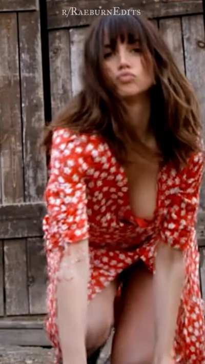 Ana De Armas shaking and downblouse slow-mo