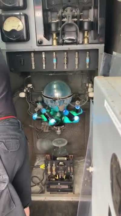 Mercury arc rectifier, switching AC/DC current at a 102 year old elevator.