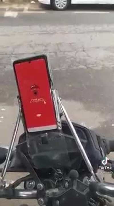 O motoboy e o app de delivery