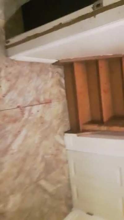 On a mix of cocaine and anti-<wbr>depre<wbr>ssant<wbr>s, my friend's roommate showered with a kitchen knife. This is what he woke up to.