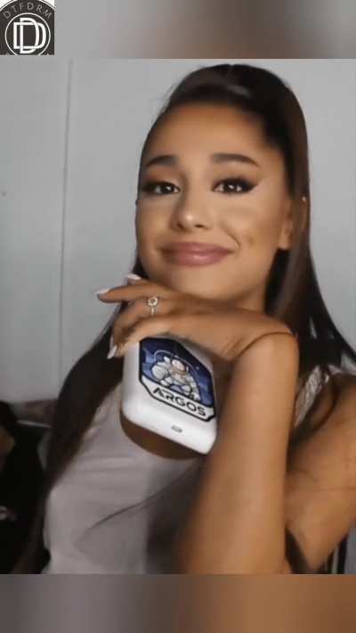 Ariana Grande 