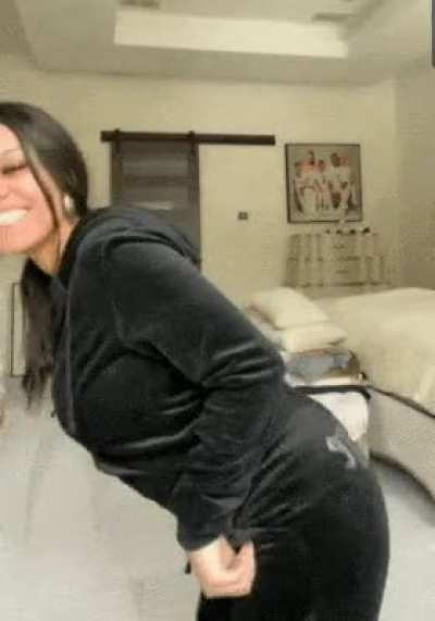 I'm so horny for her
