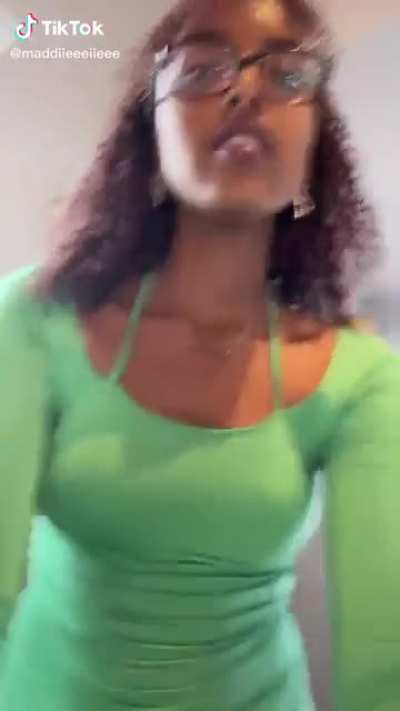 👀