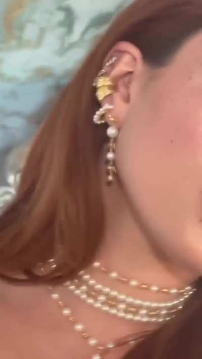 Bella 