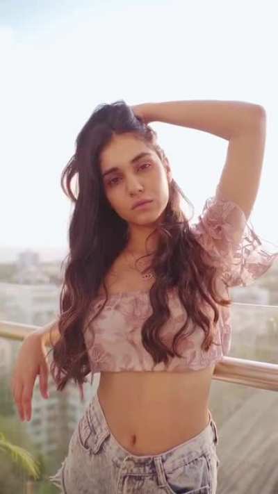 Radhika Seth’s moves so elegant🤩