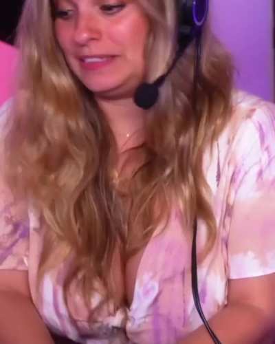 Kristen StephensonPino 🍼🍼