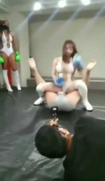 japanese woman wins a fight against a man