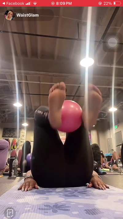 Ebony yoga soles @bigm<wbr>amasm<wbr>allwo<wbr>rld