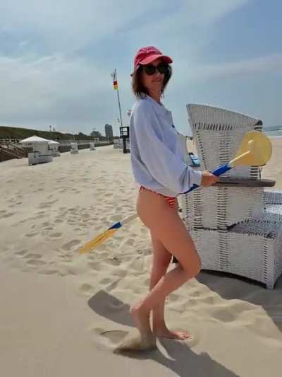 BeachLEAKS - Marlene Lufen.