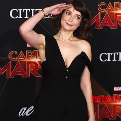 Milana Vayntrub