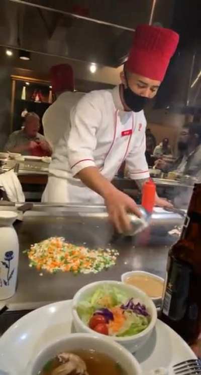 All of us need a magical chef like this on Teppanyaki Grill