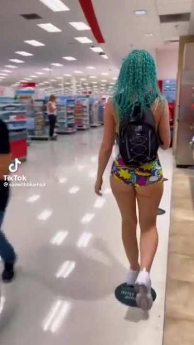 Who has the better ass 1 or 2: Ty_lee12 Savwi<wbr>thblu<wbr>ehair