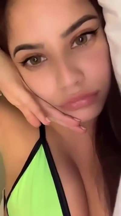 Emi Mernes