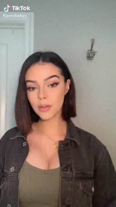 Tits 🔥