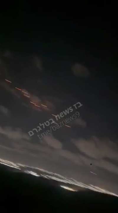 Arrow missile Exoatmospheric kill on incoming ballistic missile above Israel tonight (00:04)
