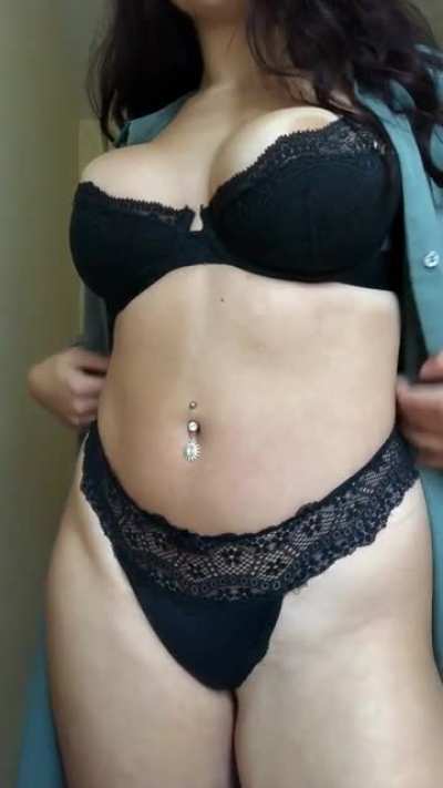 My date didn’t show up so you guys get to see my lingerie (F19)