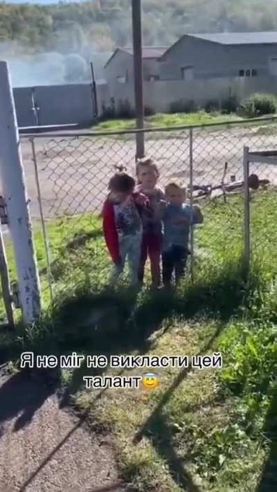 This is what happened when Ukrainian children saw Ukrainian soldiers