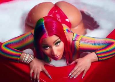 Need me a freaky ass goon to make me bust to the queen 💦💦🍑🍑