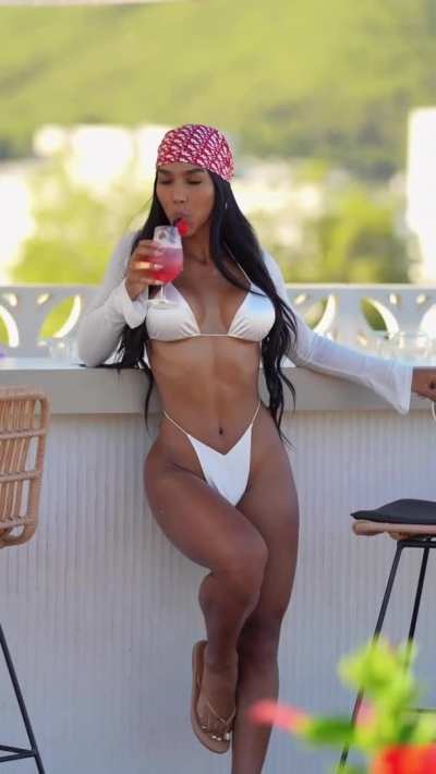 Body Ebony Latina