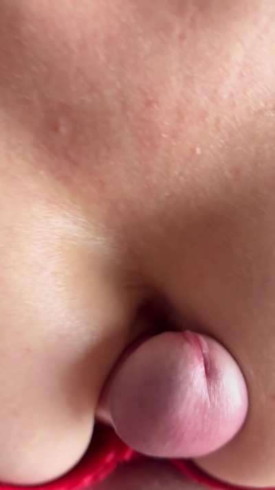 Nice round tits with red nails titty fuck - HousewifeRuby - me