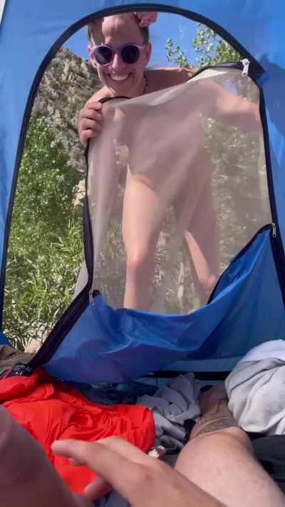 Mom caught me jerking off to her naked body.. damn she’s getting really close.. [MF] MILF