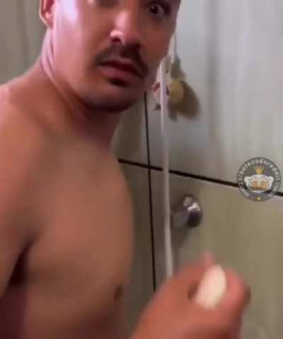 Pior que é assim mesmo