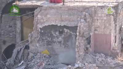 FSA improvised cannon team use rifle fire and explosives to open up SAA occupied building - Old Aleppo - 2015