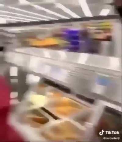 😂