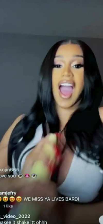 Cardi live