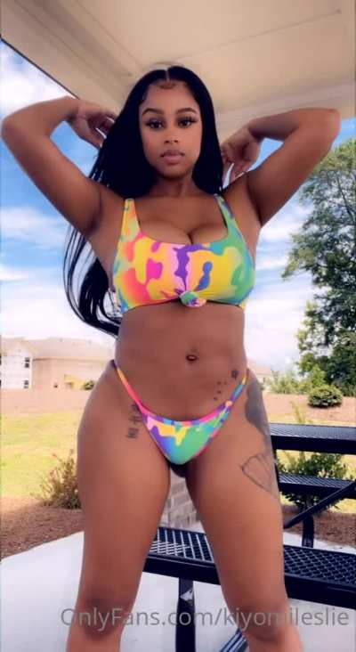 Bikini Yömi 🔮