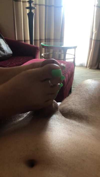 Green toes with phenomenal technique 