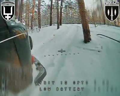 Ukrainian fiber-optic FPV drones struck Russian soldiers and light vehicles in the Lyman direction. SIGNUM Battalion. 27.01.2026