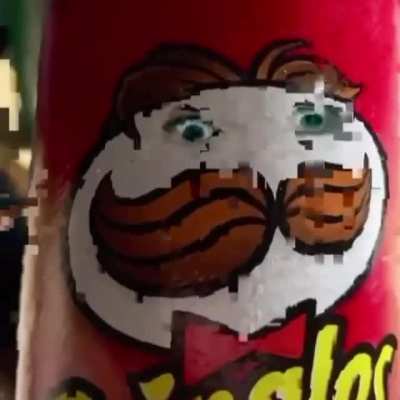Pringles man