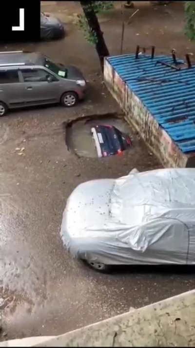 My Car People Need Me!
