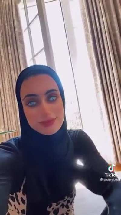 Hijabi Feet