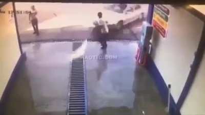 Twice as lucky at the carwash