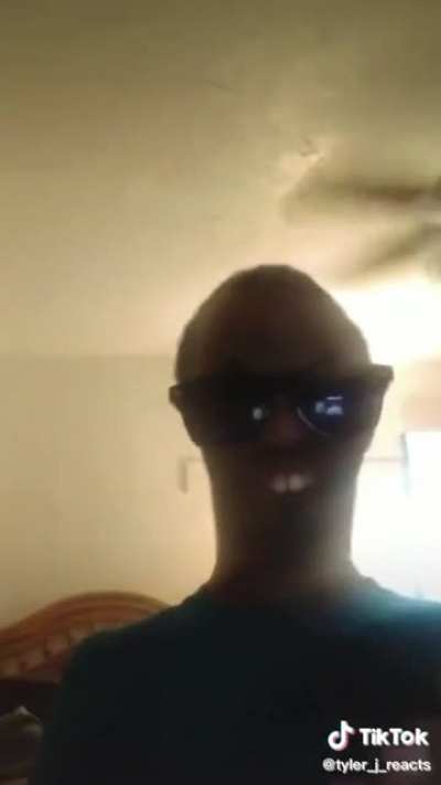 Hi bitchs