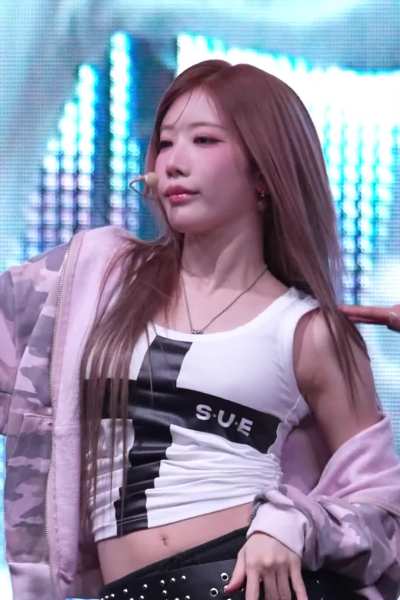 Kim Lip