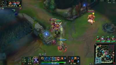 big brain alistar w into minion block (totally calculated)