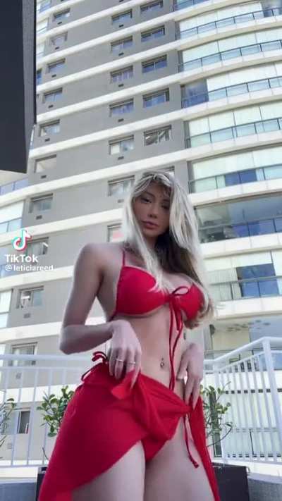 @leticiareed_