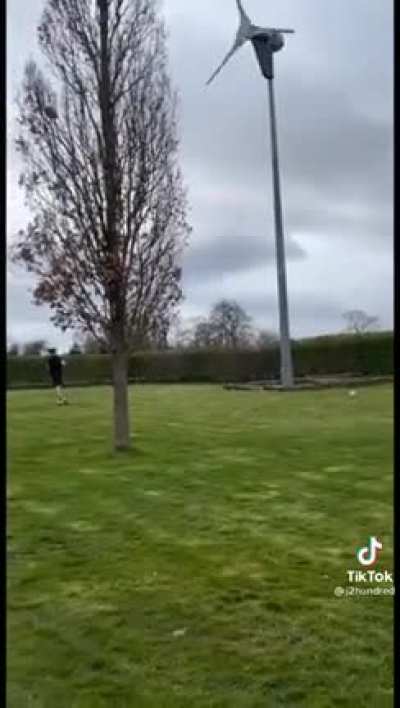Challenge:duet the ball landing