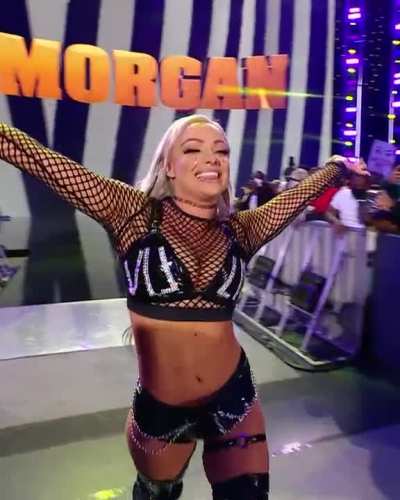 Liv Morgan has got me stroking