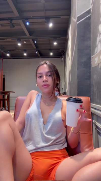 would u suck me on the first coffee date?👿😘