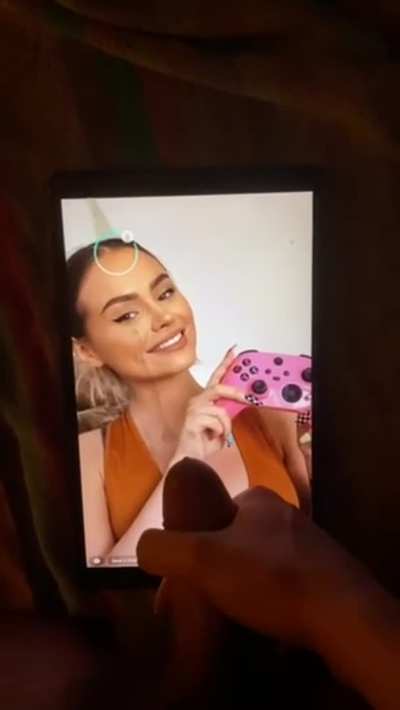 Cum trib for talia the sexy slut and want to do another dm me the pic to cover