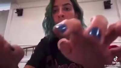 Me writing an email to Mike’s Mic to ask him to unstan Nicki so I can keep being subscribed to him