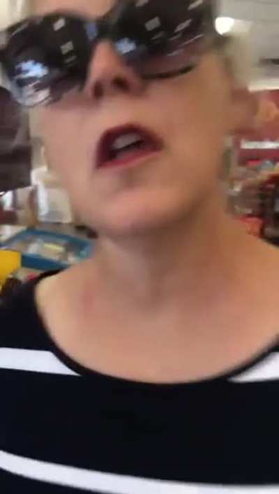 Woman gets slapped after making racist remarks to another woman